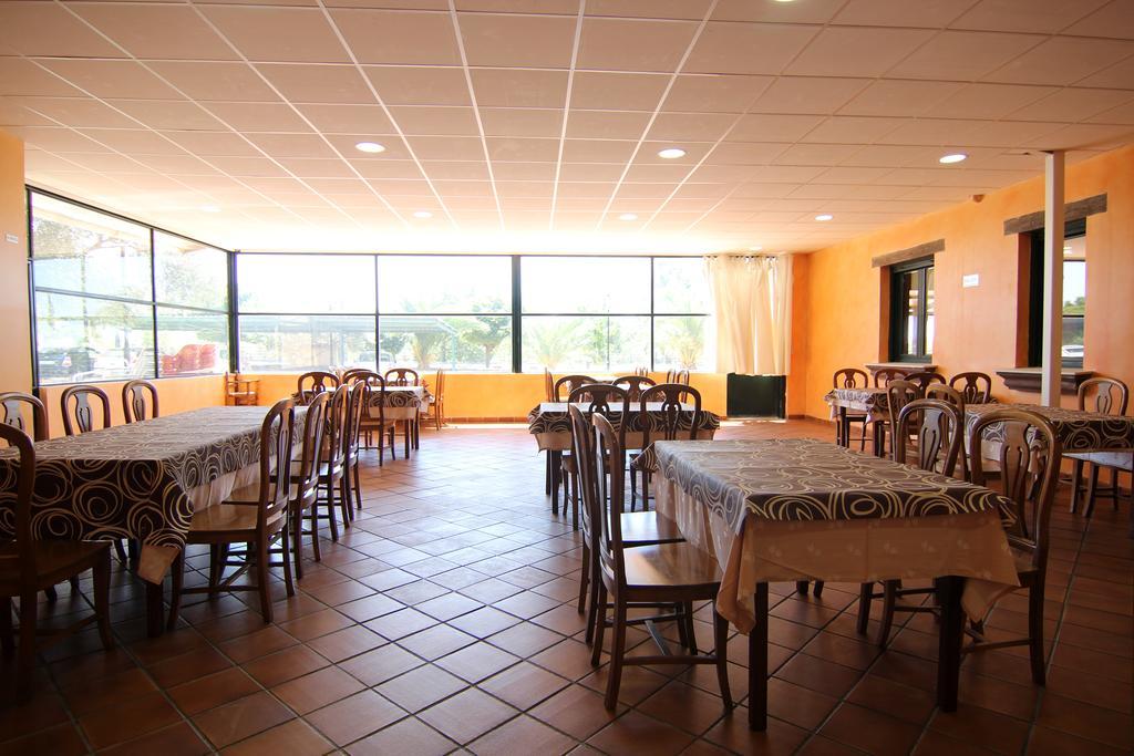 Hotel Rural Hojaranzos Tejeda Del Tietar ภายนอก รูปภาพ