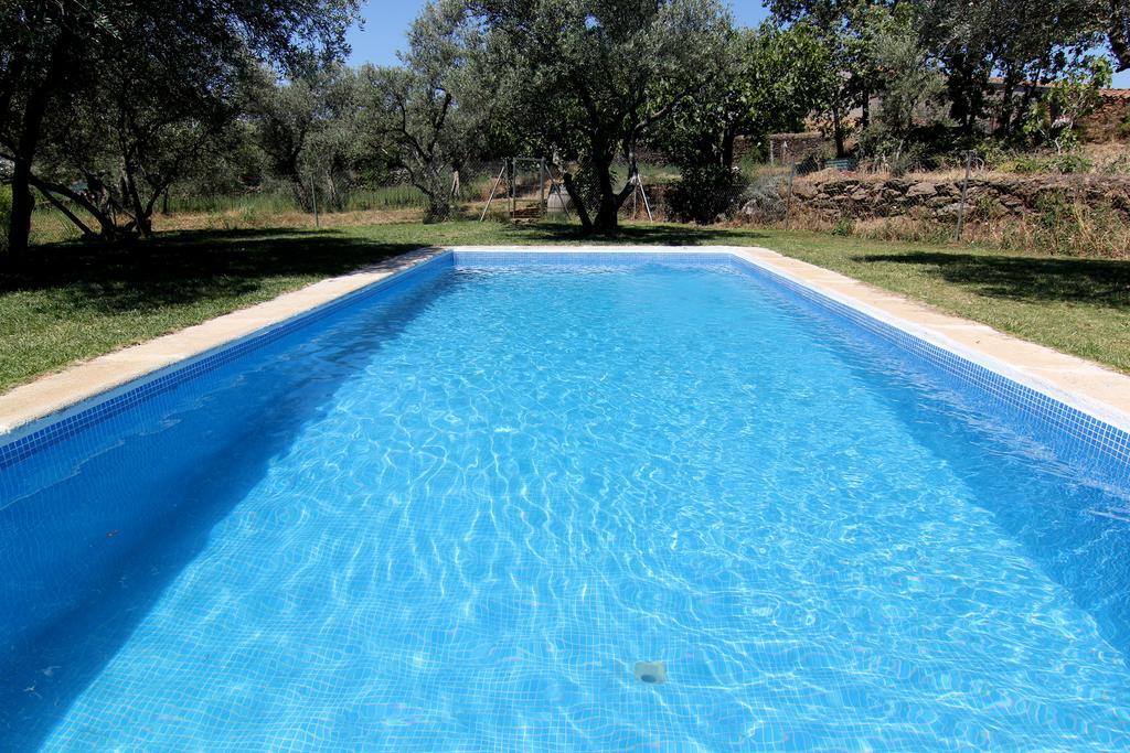 Hotel Rural Hojaranzos Tejeda Del Tietar ภายนอก รูปภาพ
