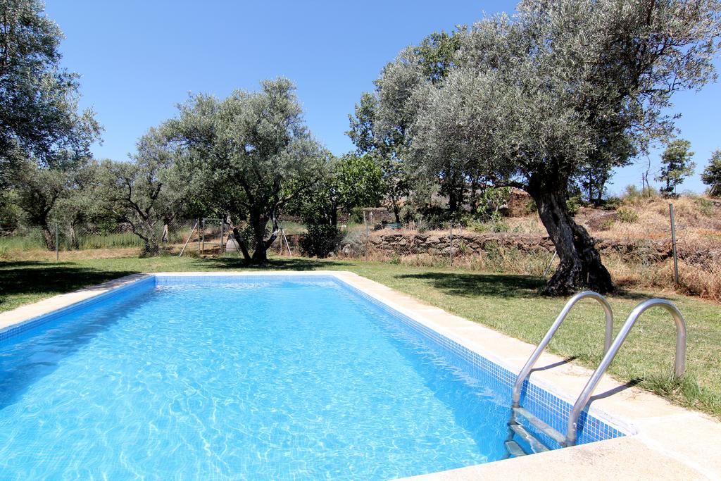 Hotel Rural Hojaranzos Tejeda Del Tietar ภายนอก รูปภาพ